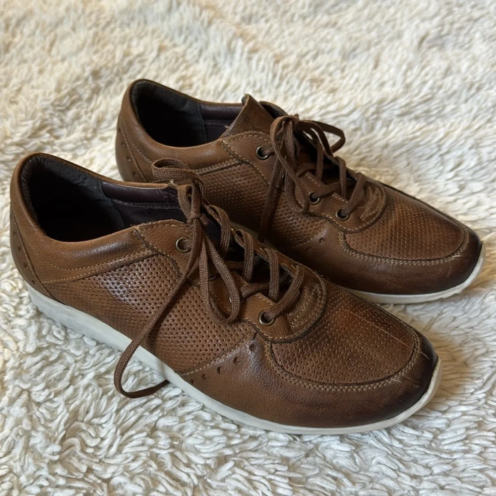 Roan Marin Sneaker Lace up Leather Womens Sneakers shoes size 7.5